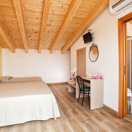 Albergo Paris Sottomarina Buitenkant foto
