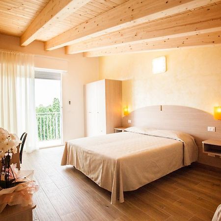 Albergo Paris Sottomarina Buitenkant foto