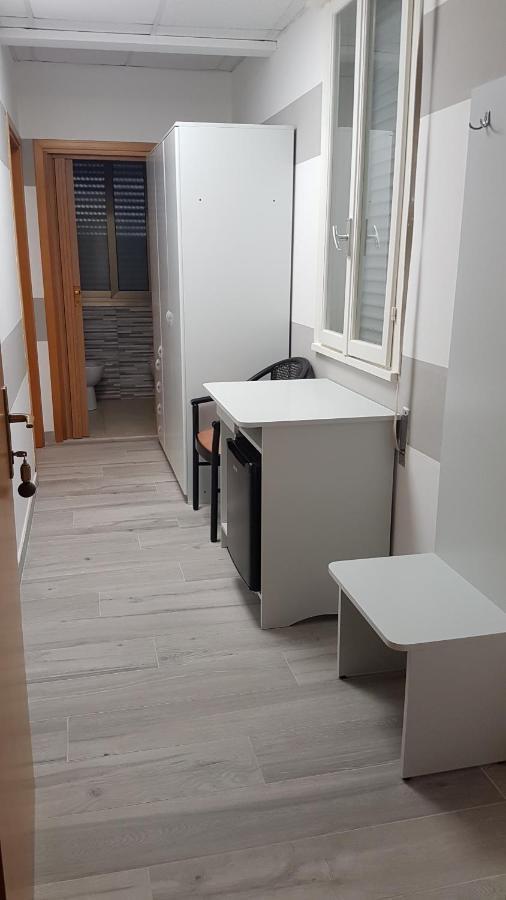 Albergo Paris Sottomarina Buitenkant foto