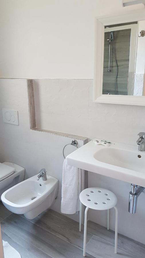 Albergo Paris Sottomarina Buitenkant foto