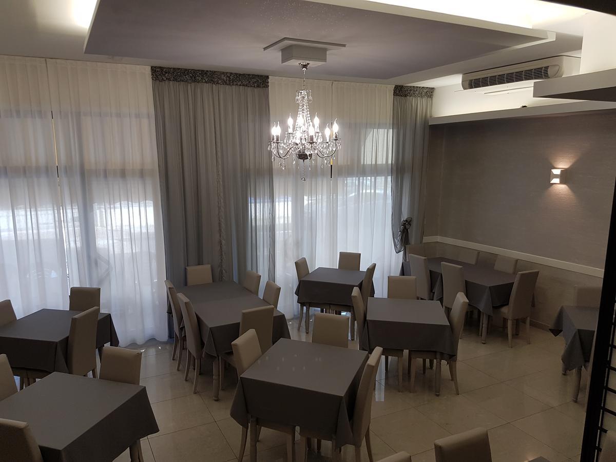 Albergo Paris Sottomarina Buitenkant foto