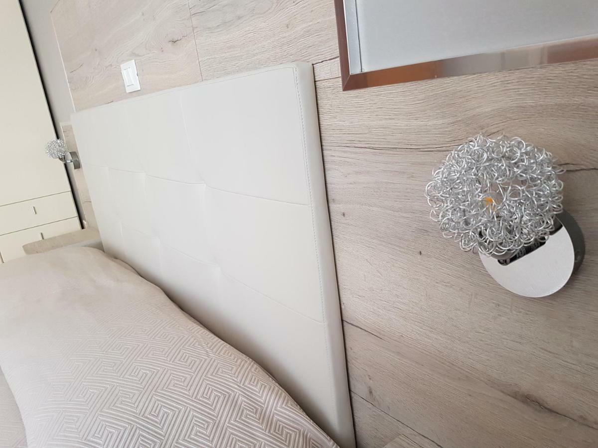 Albergo Paris Sottomarina Buitenkant foto